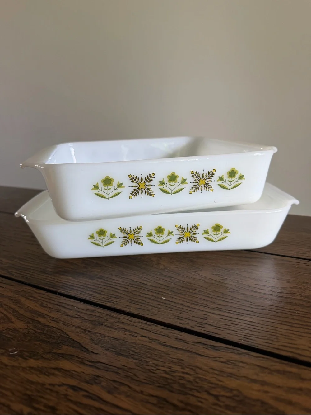 Vintage Fire-King Meadow‎ Green Milk Glass Baking Dish 1.5 Qt Casserole And Loaf
